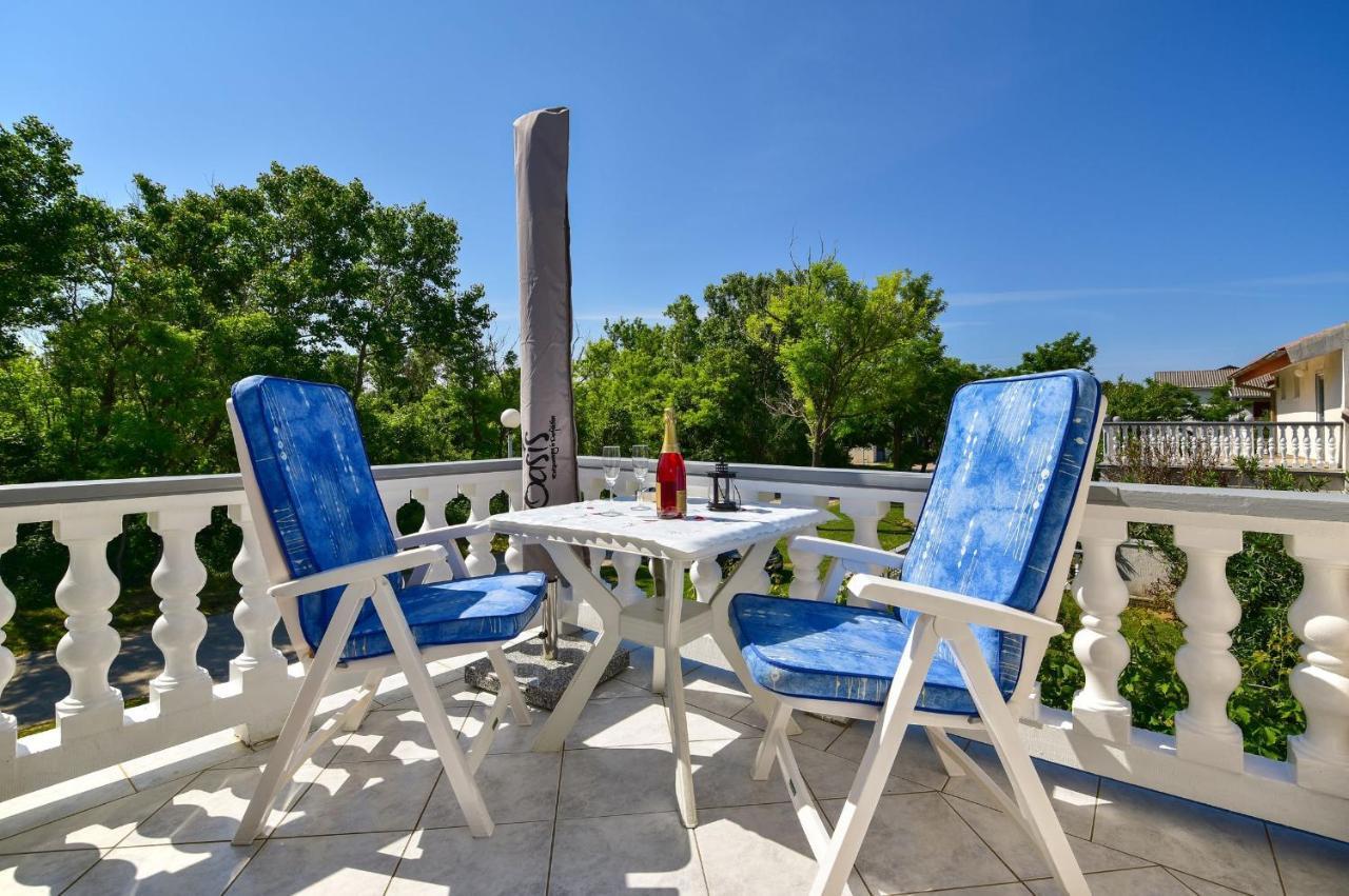 Apartments Rote Rosen Нін Екстер'єр фото