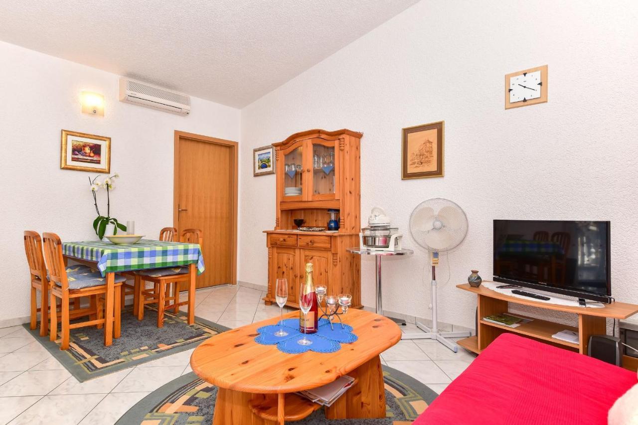 Apartments Rote Rosen Нін Екстер'єр фото