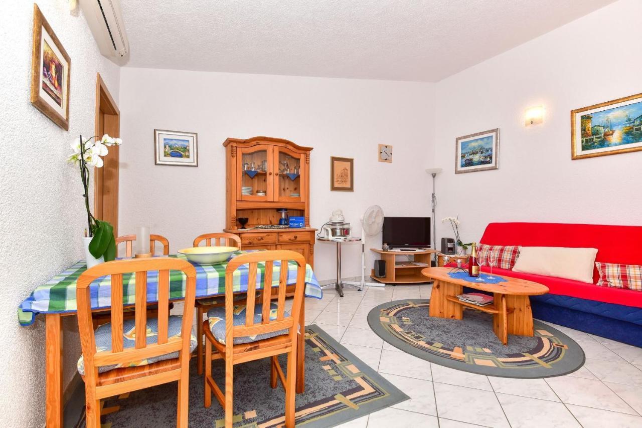 Apartments Rote Rosen Нін Екстер'єр фото