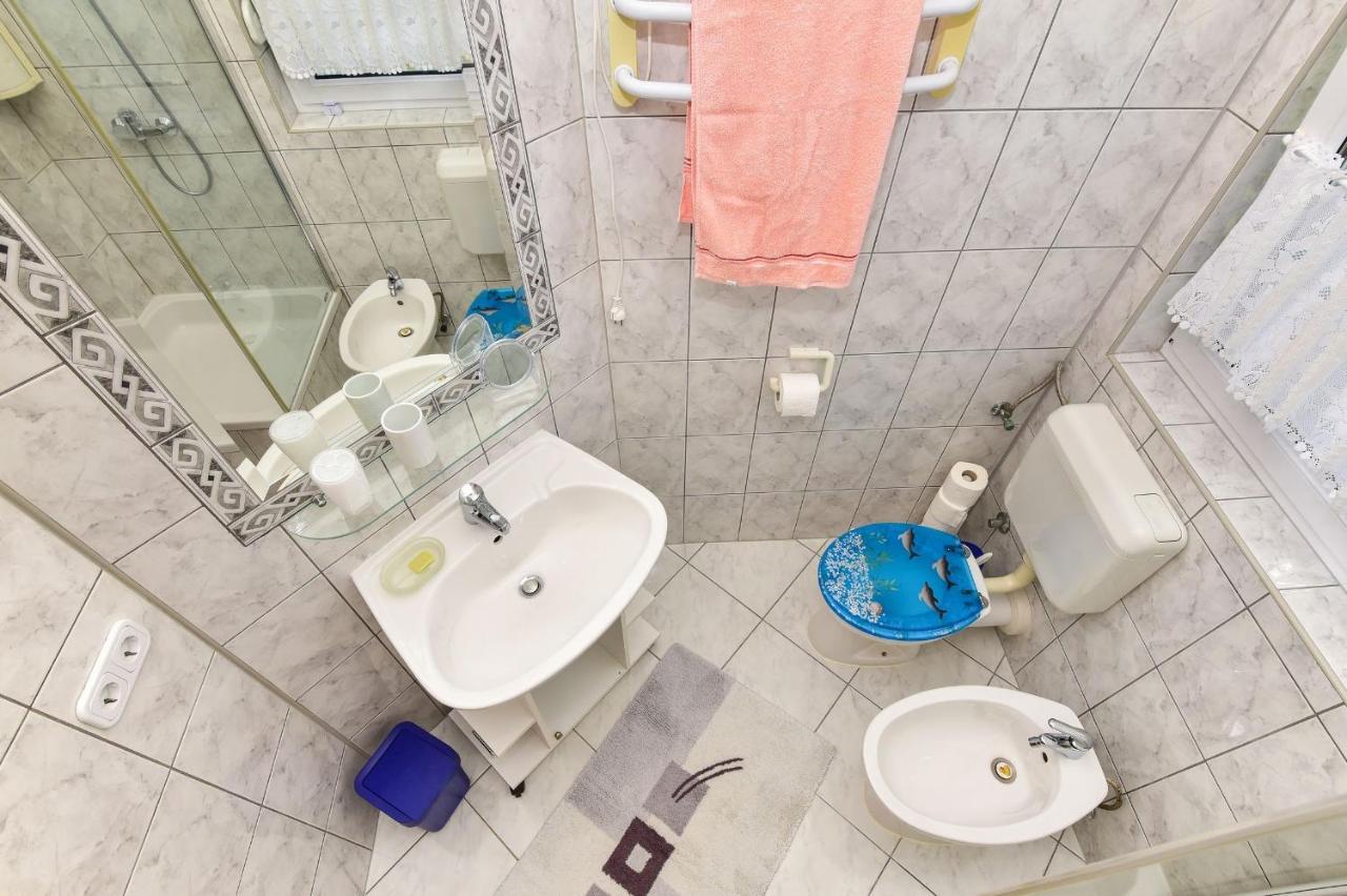 Apartments Rote Rosen Нін Екстер'єр фото